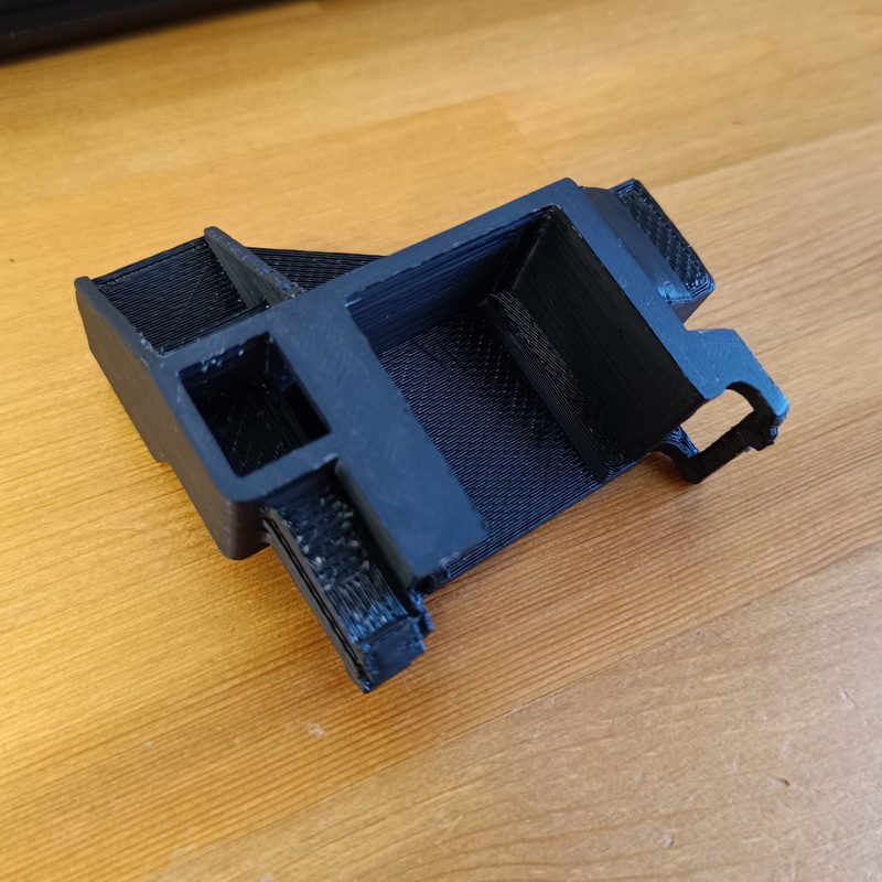 The radiator mounting bracket Dodge