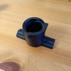 A part of the lifting mechanism of the panoramic view hatch of a heavy-duty truck